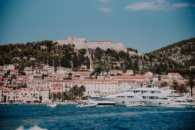 Private 3 Islands Tour With Speed Boat to Hvar and Pakleni Islands From Trogir