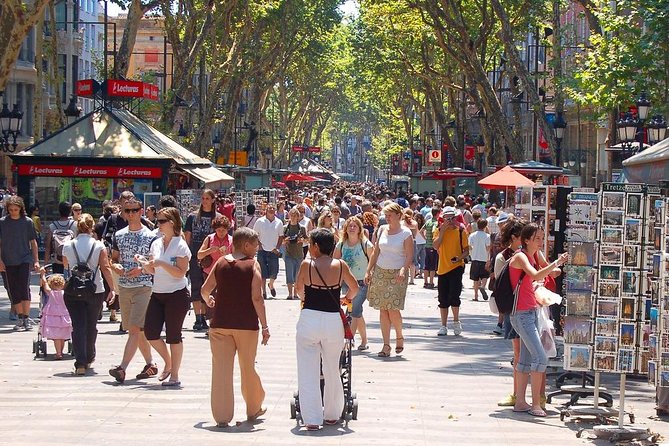 Private 4-Hour Tour a La Carte in Barcelona With Private Pick up and Drop off