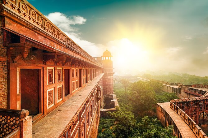 Private Agra Local Sightseeing Tour With Sunrise View of Tajmahal