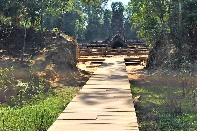 Private Angkor Grand Tour Sunset by Lexus