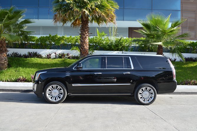 Private Arrival Luxury Transfer: George F.Charles International Airport to Hotel - Pickup and Drop-off