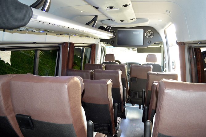 Private Arrival Luxury Transfer: Santo Domingo International Airport to Hotels