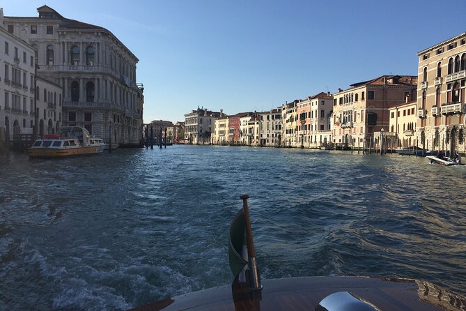Private Arrival Transfer: Water Taxi Transfer From Venice Cruise Terminal to City Hotels