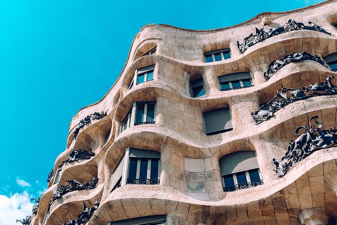 Private Casa Batlló & La Pedrera Tour + Chocolate Tasting - Tour Overview