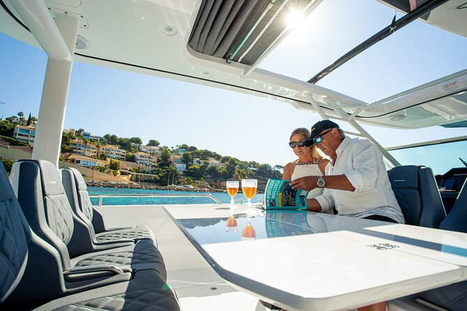 Private Charter Tour on Noali Axopar 37 Around St. Martin