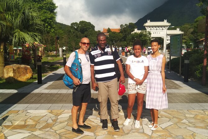 Private Custom Tour With a Local Guide Hong Kong