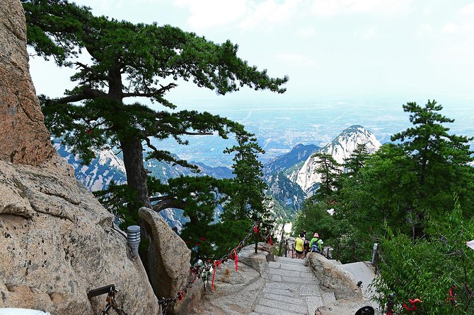 Private Day Tour: Mountain Huashan With Local Food - Inclusions