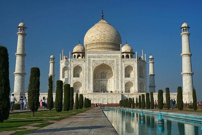 Private Day Tour of Taj Mahal and Agra Fort From Delhi By Car