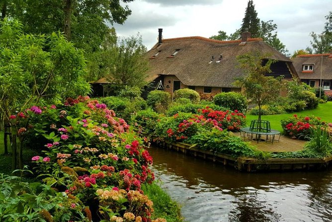 Private Daytrip Giethoorn and Windmills of Zaanse Schans From Amsterdam