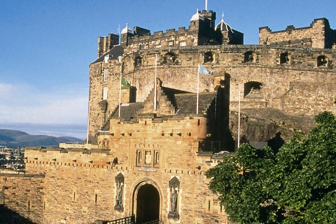 Private Edinburgh Tour for Families With a Local, 100% Personalized
