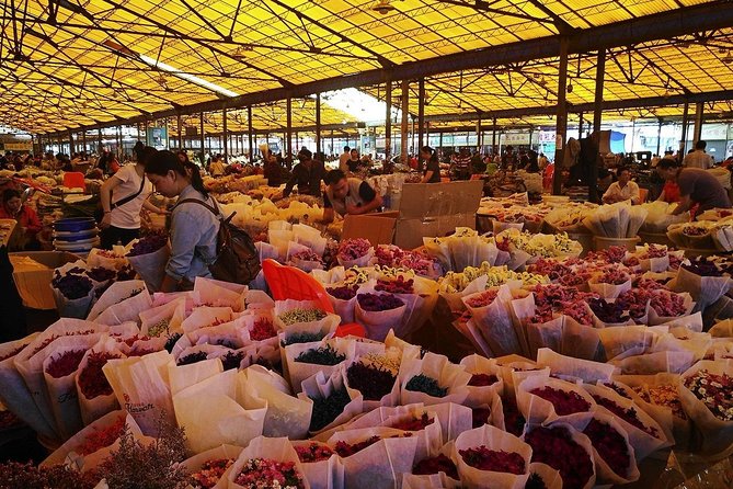 Private Flexible Guangzhou Local Market Tour With Guide