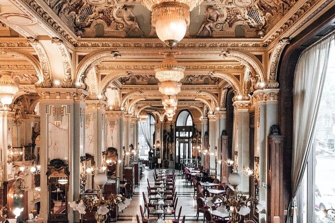 PRIVATE GUIDED Budapest Walking Tour With Coffee Break in 120 Min