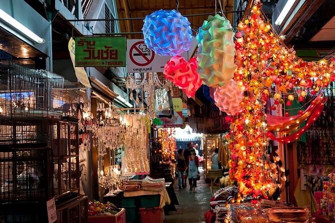 Private Guided Chatuchak Weekend Market Shopping Tour With Lunch