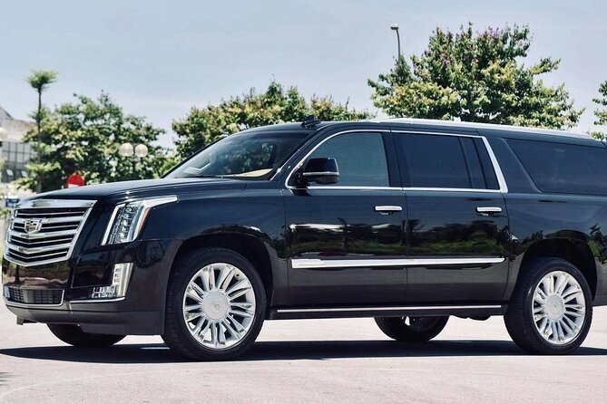 Private Luxury SUV Airport Transportation (Roundtrip)