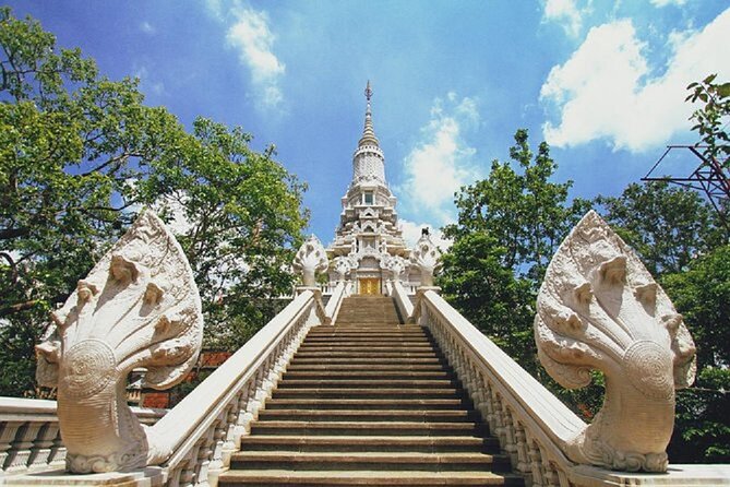 Private Oudong Temples & Phnom Prasith Tour From Phnom Penh