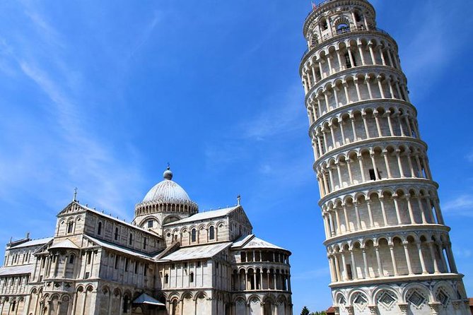 Private Pisa and Lucca Tour by Van From Florence