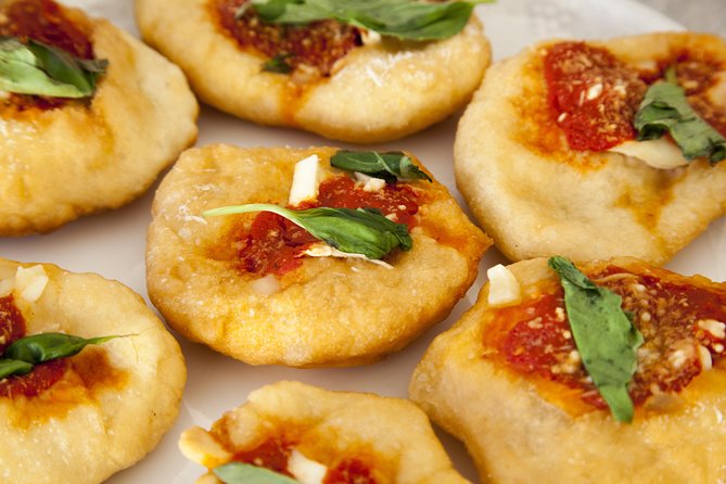 Private Pizza & Tiramisu Class at a Cesarinas Home With Tasting in Padua