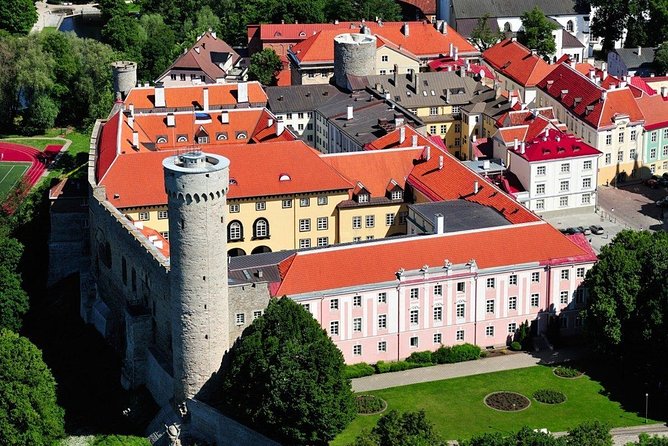 Private Shore Excursion: Panoramic Tour of Tallinn - Panoramic City Viewpoints
