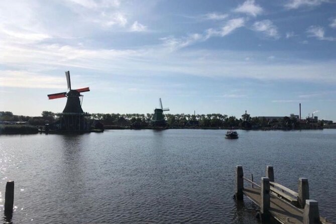 Private Sightseeing Tour to Windmills Cheese Farm and Volendam - Taking in Cheese Farm Culture