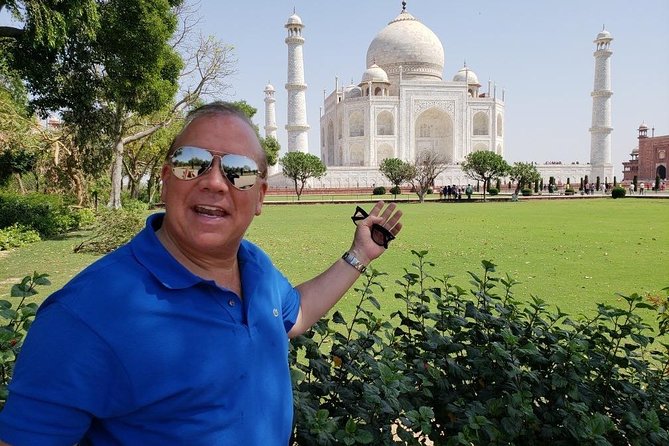 Private Sunrise Taj Mahal Tour From Delhi by Car