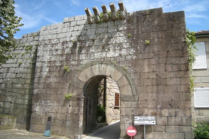 Private Tour Alvarinho (Melgaço and Monção) Includes 3 Wine Tastings