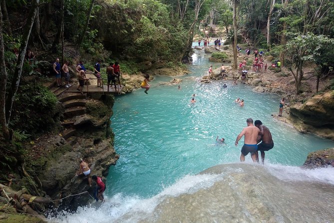 Private Tour – Blue Hole Express Tour and Margaritaville From Ocho Rios