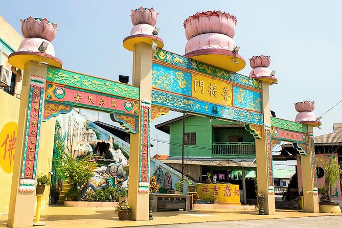 Private Tour: Crab Island Sightseeing Boat Ride and Seafood Lunch - Tour Overview
