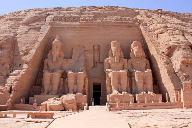 Private Tour to Abu Simbel Temples by Vehicle From Aswan