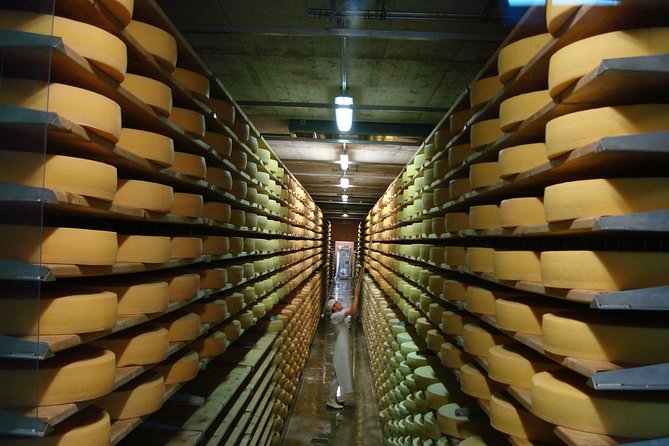 Private Tour to Gruyères, Chocolate & Cheese Factory From Geneva - Included Experiences