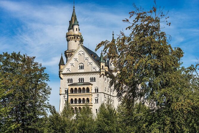 Private Tour to Neuschwanstein Castle Incl. Food and Drinks - Included Refreshments