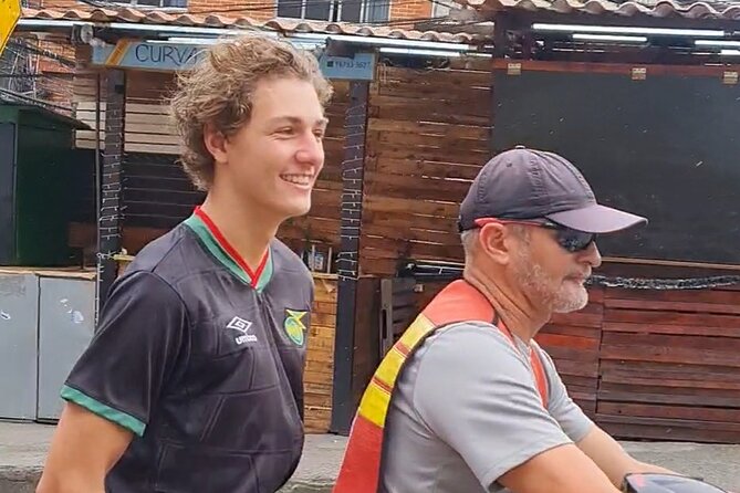 Private Tour With Local Guide to Favela Da Rocinha
