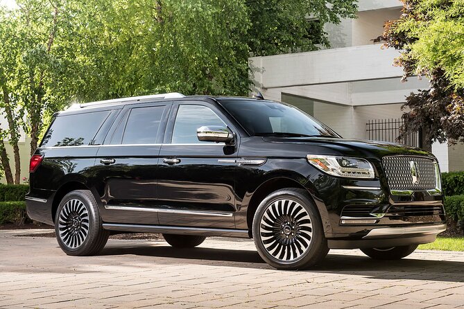 Private Transfer From Dallas Airport DFW to Dallas in Luxury Van