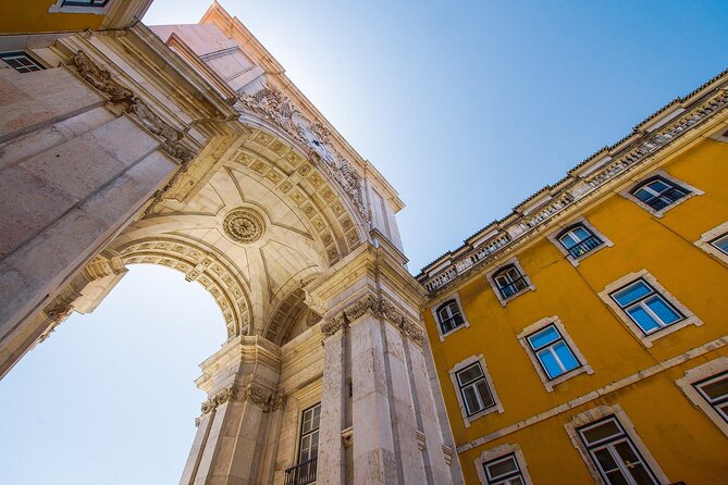 Private Transfer From Faro To Lisbon With a 2 Hour Stop