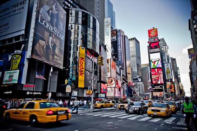 Private Transfer: New York to Newark Airport EWR by Luxury SUV - Competitive Pricing and Inclusions
