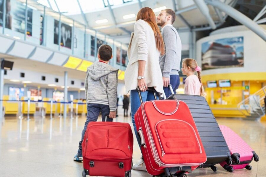 Private Transfer Premium: Porto Airport – Porto and Gaia