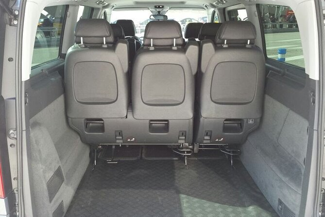 Private Transfer Tarragona Port to Barcelona/Hotels