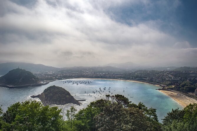 Private Trnasfer From Barcelona To San Sebastian, 2 Hour Stop