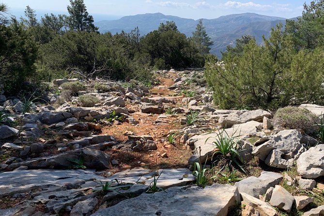 Private Walking Audio-Tour Profitis Ilias Hike by Art and Walk