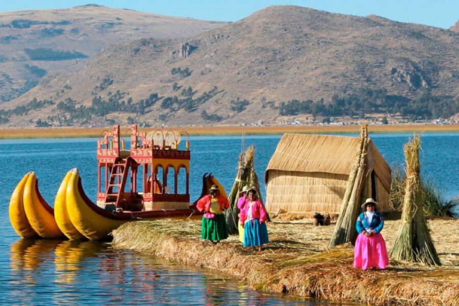 Puno: Lake Titicaca, Uros and Taquile 1-Day Tour