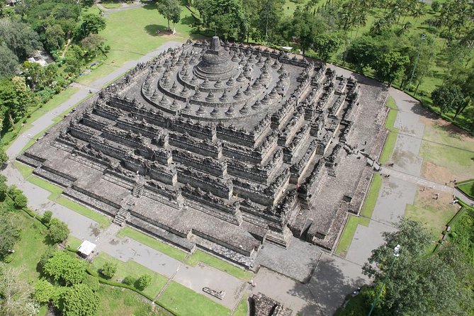 Punthuk Setumbu Sunrise, Borobudur Temple And Merapi Lava Experience