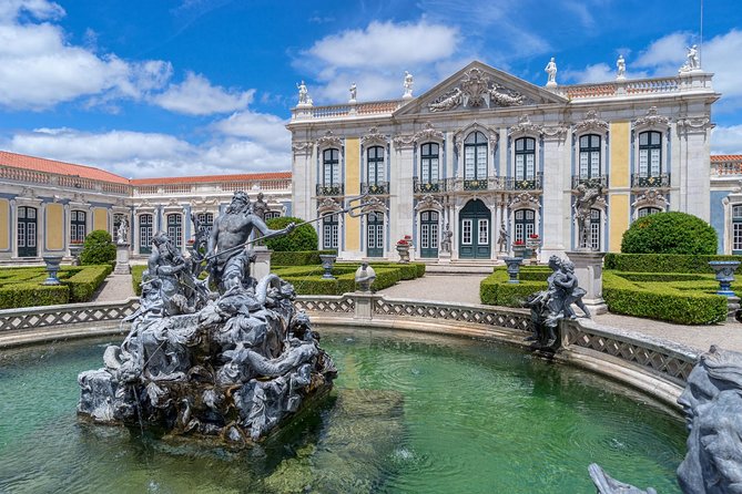 Queluz / Mafra / Ericeira / Mother Private Tour