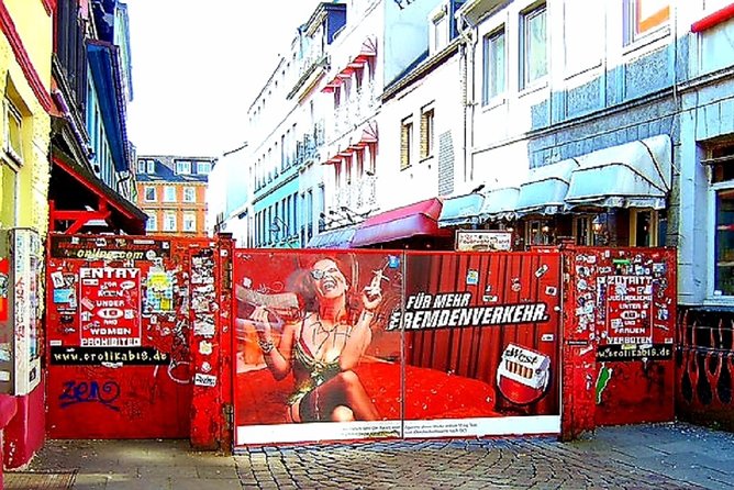 Reeperbahn – Neighborhood Tour