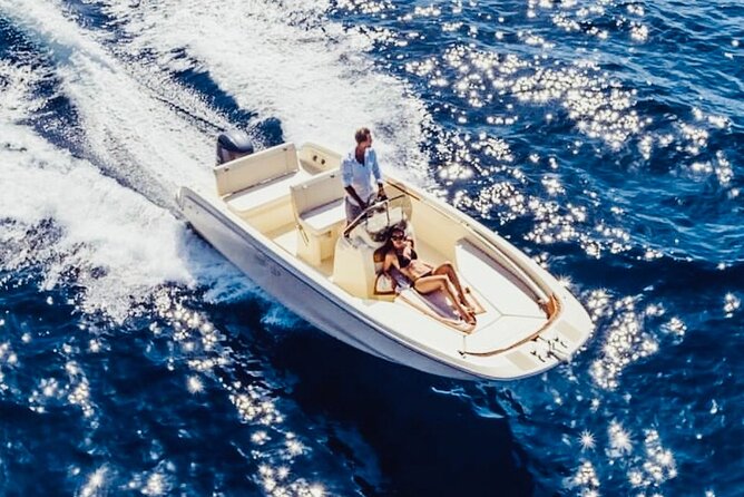 Rent Boat Invictus FX190 8 Seats With All Extras for 4-Hours