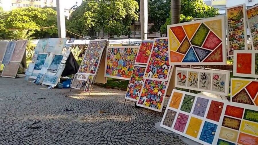 Rio De Janeiro: Hippie Fair Half-Day Walking Tour - Highlights of the Tour