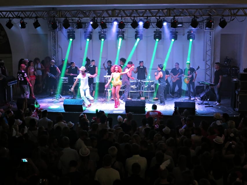 Rio De Janeiro: Salgueiro Samba School Rehearsal Tour