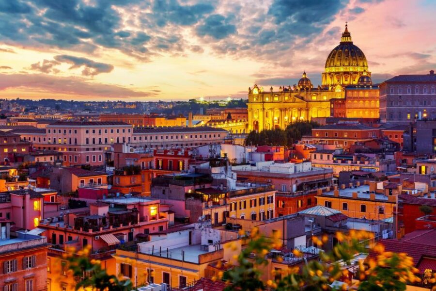 Rome: Express Walk With a Local in 90 Minutes
