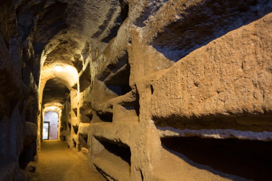 Rome: Mamertine Prison and Catacombs Tour