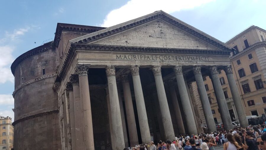 Rome: Squares and Fountains Guided Walking Tour