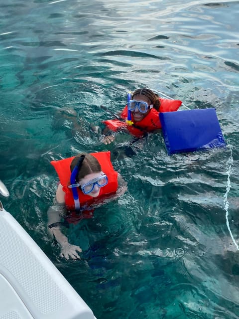 Rose Island: Pig Beach, Snorkeling, Sea Turtles, Beach