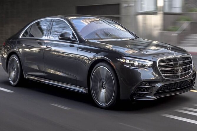 Round Trip Private Transfer Berlin Brandenburg BER to Berlin City by Luxury Car - What to Expect During Transfer